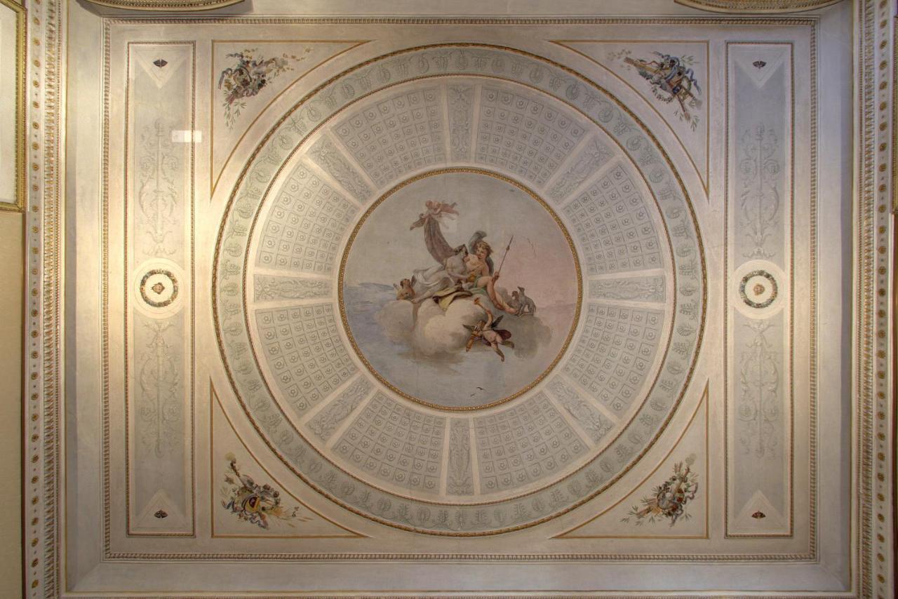 Doge Stair, Gorgeous - Bbc Venice Grand 2024 Tour Recorded Here! المظهر الخارجي الصورة