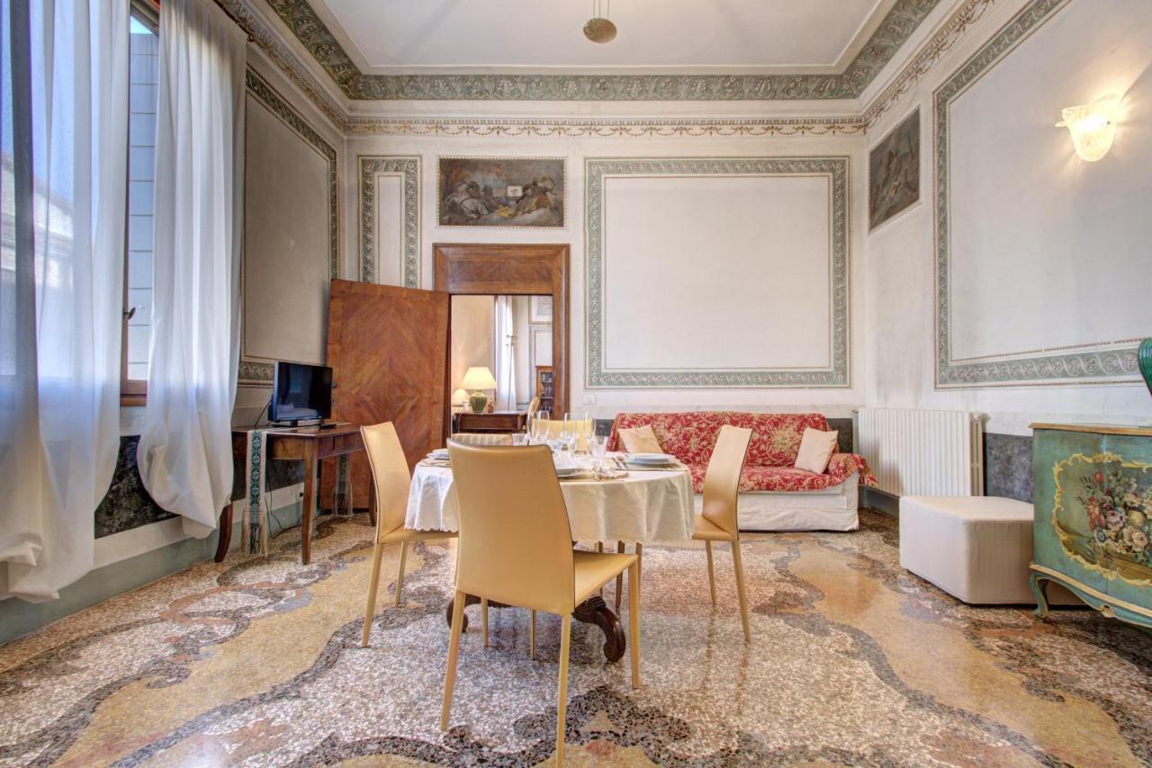 Doge Stair, Gorgeous - Bbc Venice Grand 2024 Tour Recorded Here! المظهر الخارجي الصورة